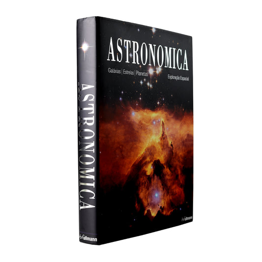 Capa do livro astronómica da editora fullman disponivel na loja do museu de marinha