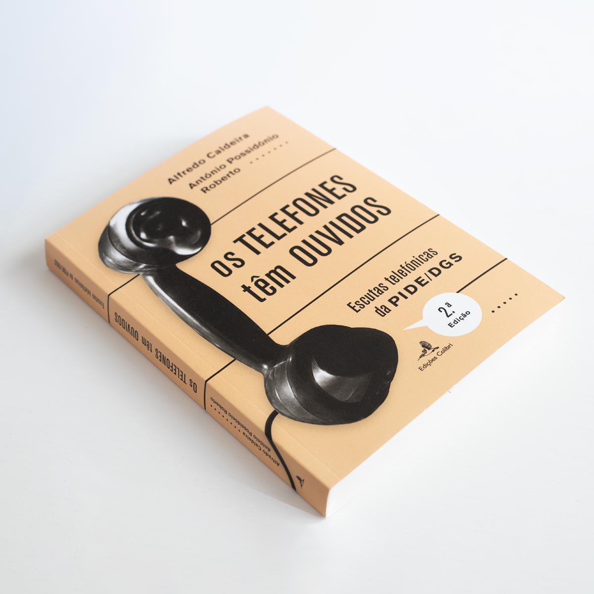 Os telefones têm ouvidos