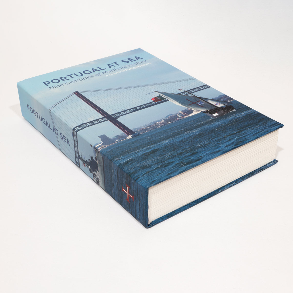 Front cover of the English edition book Portugal at Sea about the history of the Portuguese Navy, with a preface by Admiral Gouveia e Melo.