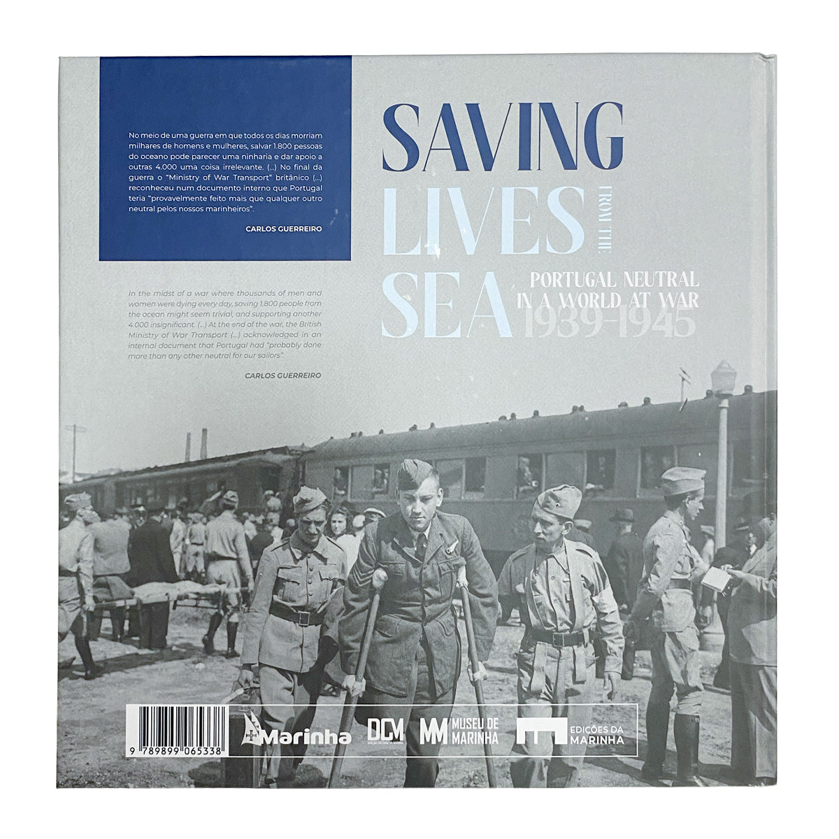 Contra capa do livro-catálogo do Museu de Marinha sobre os salvamentos efetuados por Portugal no Atlântico durante a Segunda Guerra Mundial.