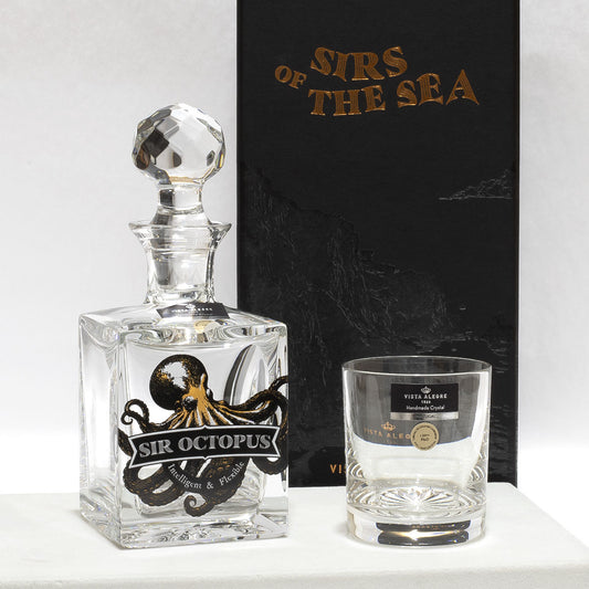 Conjunto mini bar em cristal Vista Alegre Sirs of the Sea Polvo com copo e caixa de apresentação.