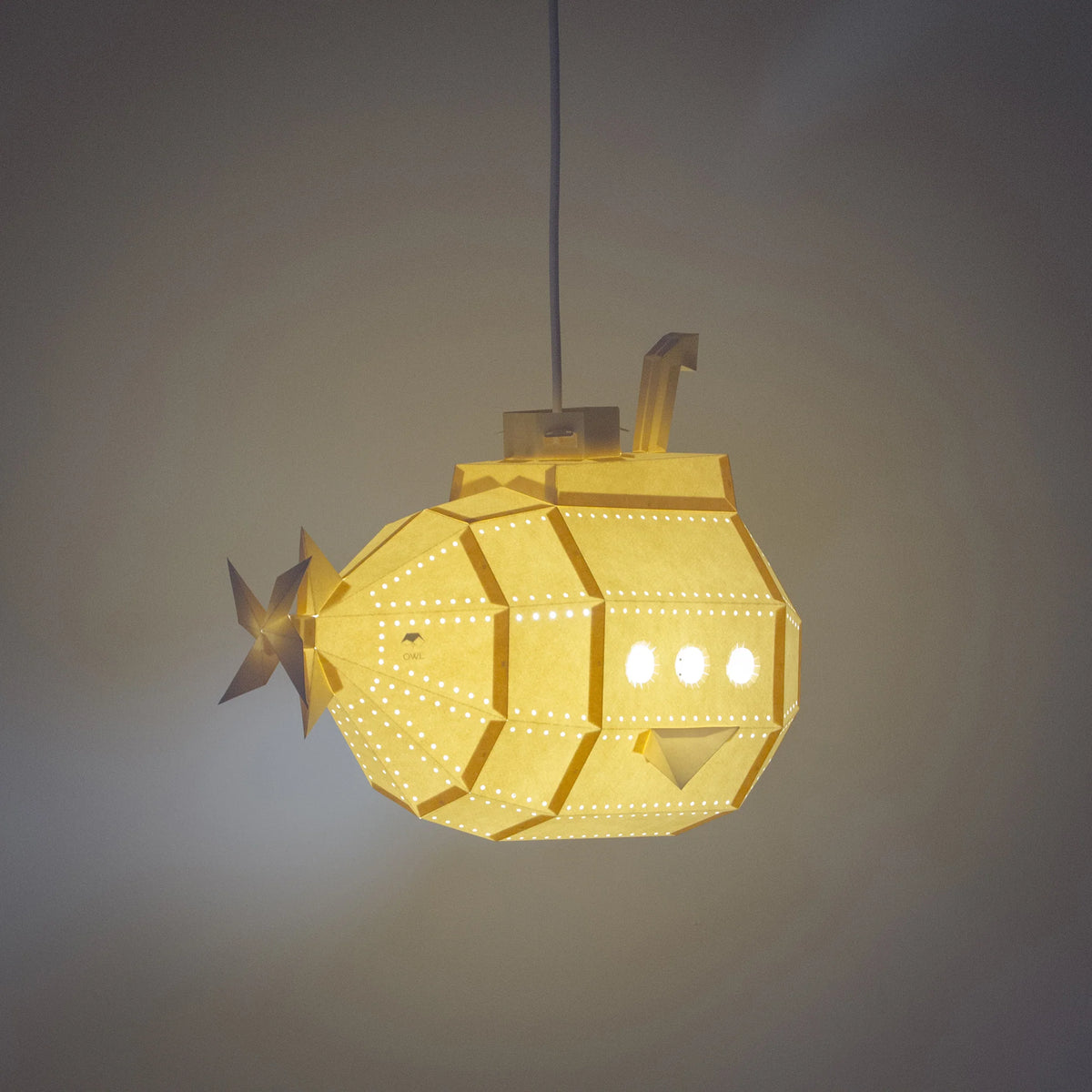 Kit candeeiro de papel DIY submarino amarelo iluminado suspenso estilo Steve Zissou.