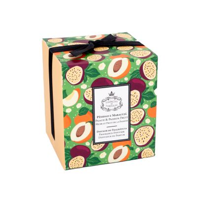 Peach & Passion Fruit Scented Candle 